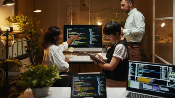 10 Developer Tools That Simplify Complex Coding Challenges